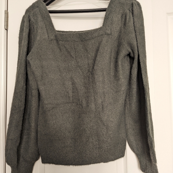 Feather Yarn Square Neck Pullover - Picture 4 of 6